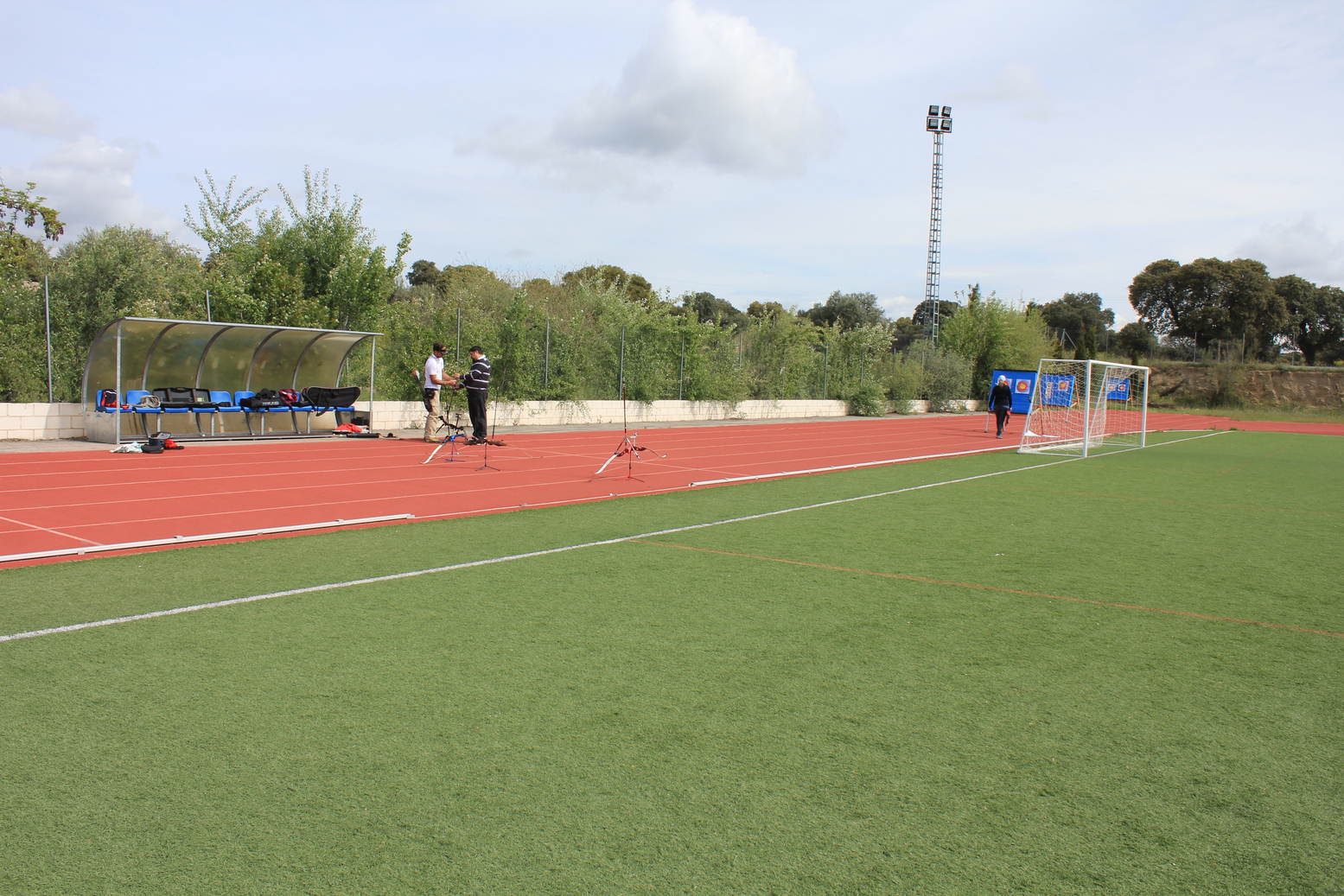 polideportivo-dehesa-de-los-godonales-valdemorillo